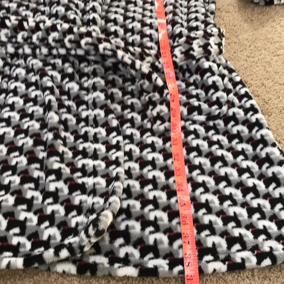 VERA BRADLEY Size L/XL grey combo fleece robe - Picture 7 of 8